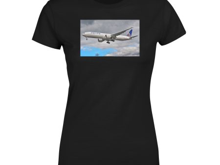 United Airways Boeing 777 Designed Women T-Shirts Hot on Sale