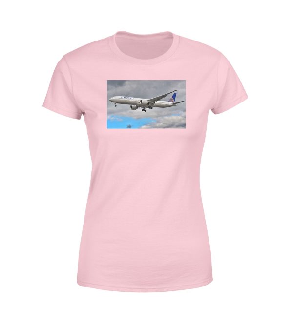 United Airways Boeing 777 Designed Women T-Shirts Hot on Sale